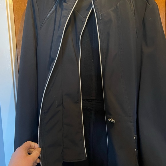 Black spring jacket - Picture 2 of 5